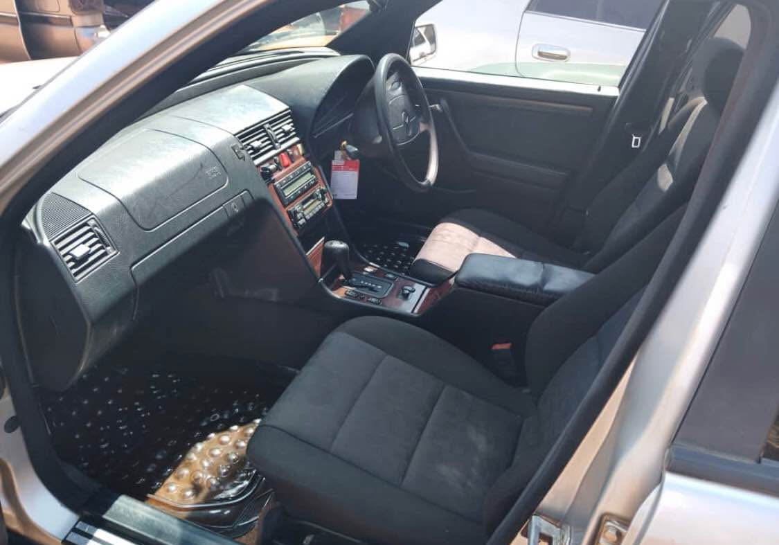 A picture of C200