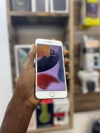 A picture of Iphone 7plus 128Gb