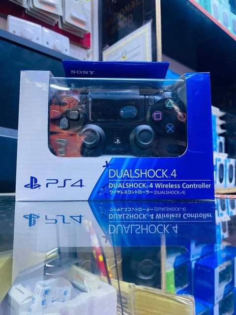 A picture of PS4 Wireless Controller Pad 40 000 