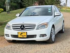 classifieds/cars mercedes