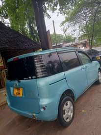 A picture of TOYOTA SIENTA BEI 450000 SIMU 0693584454