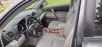 A picture of 3month registered Toyota Highlander 010 First Body Pan Full Option