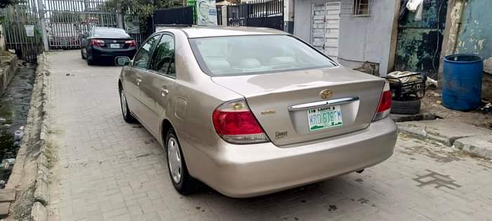 A picture of Clean Toyota Camry 2005