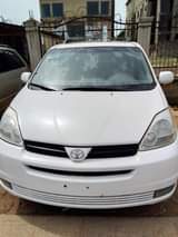 A picture of Toyota sienna