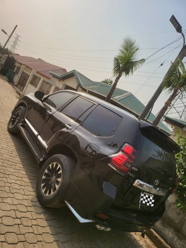 A picture of Top Distress Toyota Land cruiser Prado 2009 Upgraded to 2020