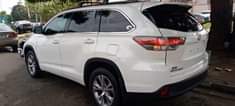 A picture of Toyota Highlander 2016