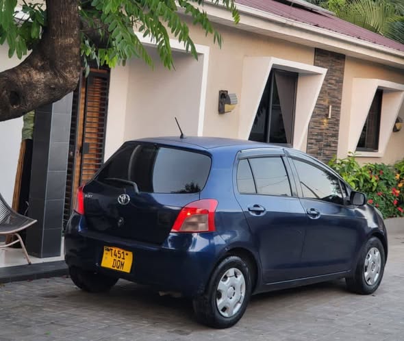 A picture of TOYOTA VITZ 7 8MIL 0655 422 289