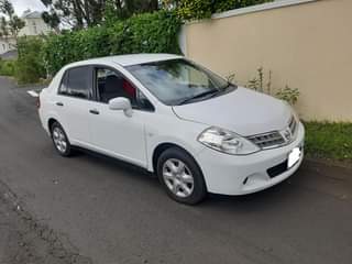 used nissan tiida