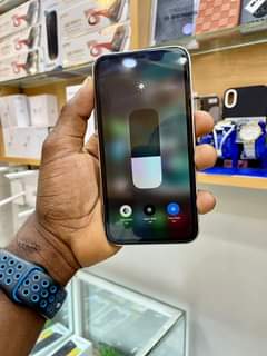 A picture of IPHONE 11