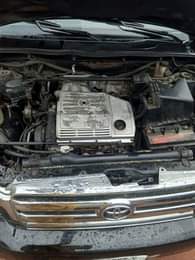 A picture of Toyota Highlander V6 engine Everything is in good condition and