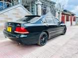 A picture of TOYOTA CROWN ATHERET