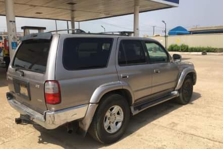 A picture of DANNY YUNG Smarts Autos First Body Toyota 4Runner 02 Very