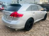 A picture of Toyota Venza 2011