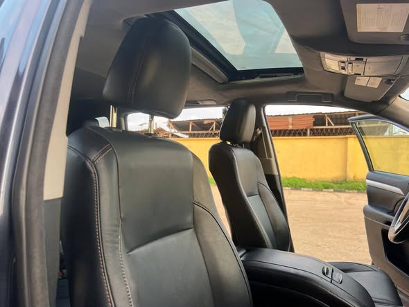A picture of 2018 Toyota Highlander XLE