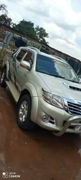 used toyota hilux
