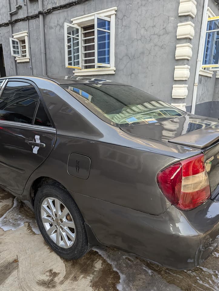 A picture of Toyota camry 2004 SALE SWAP