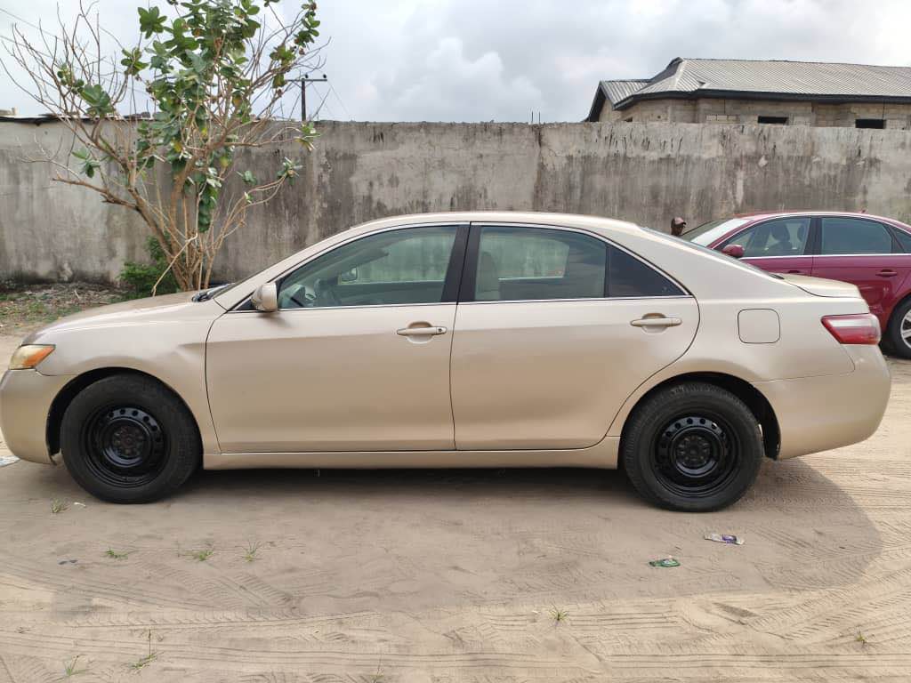 A picture of 2007 camry for sale