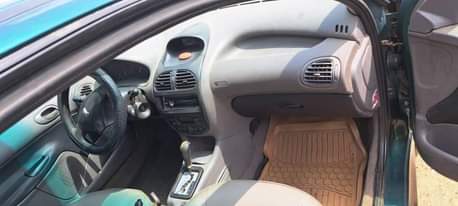 A picture of 2004 Peugeot 206 49
