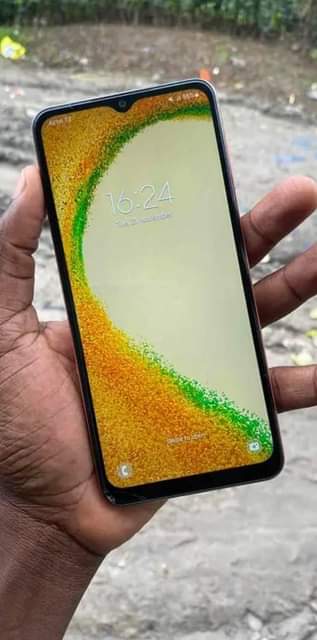 A picture of Samsung A04s