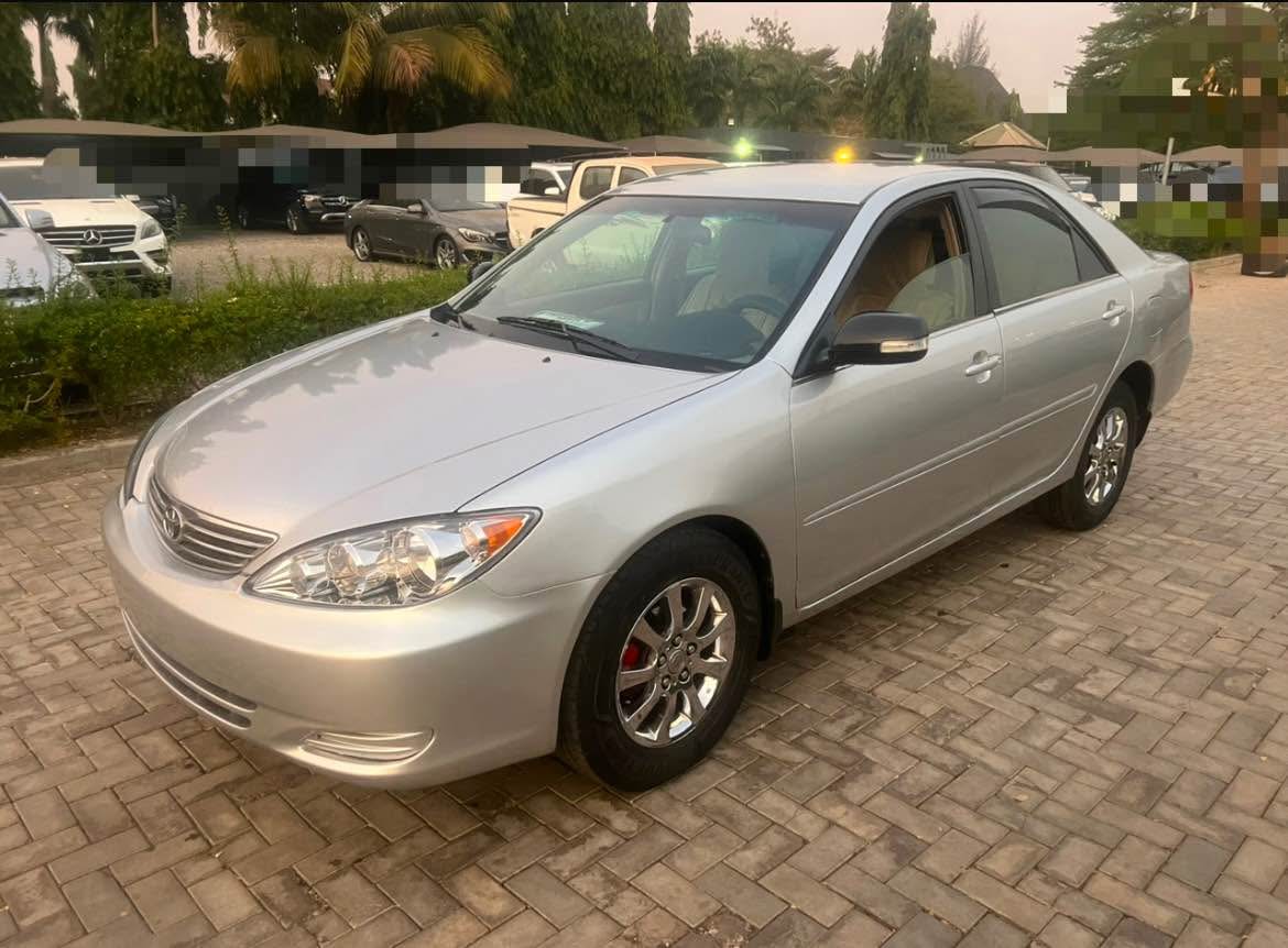 A picture of Well maintained 2004 Toyota Camry LE