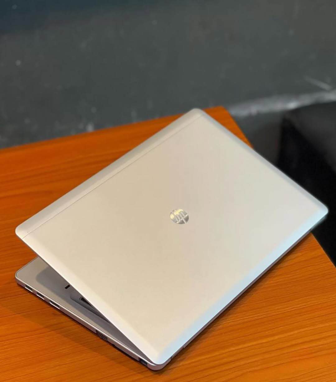 A picture of HP Folio 9470 core i7 3rd