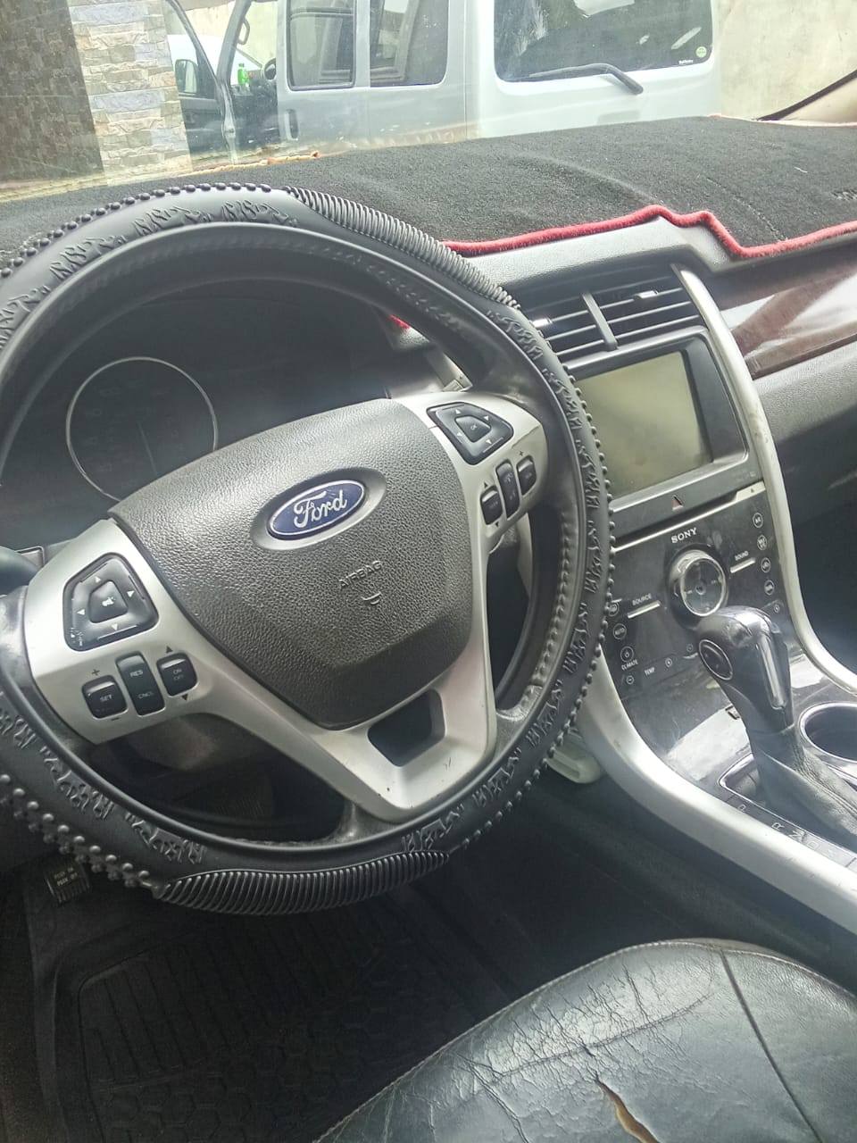A picture of 2012 FORD EDGE LIMITED