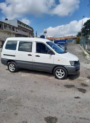 used toyota noah