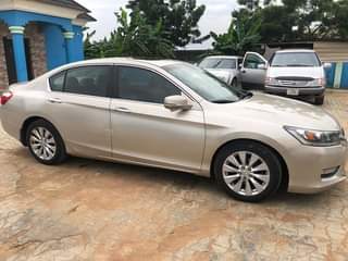 A picture of Honda Accord 2014