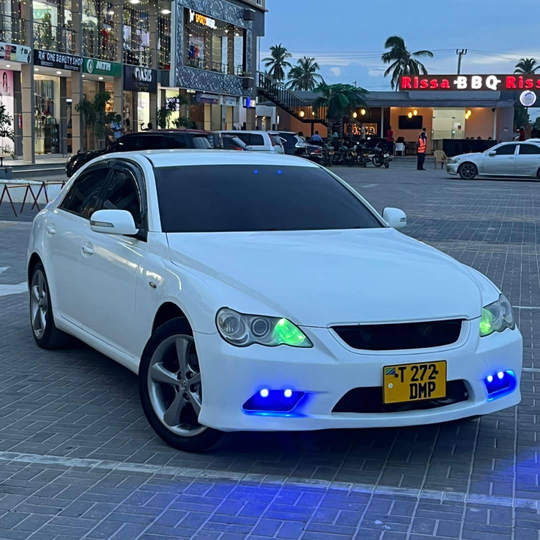 A picture of TOYOTA MARK X VERTIGA