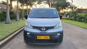 nissan nv200