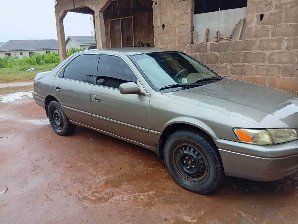 A picture of Toyota Camry Tiny light 