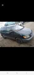 A picture of Toyota sienna