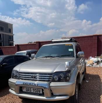A picture of Tx Land Cruiser petrol