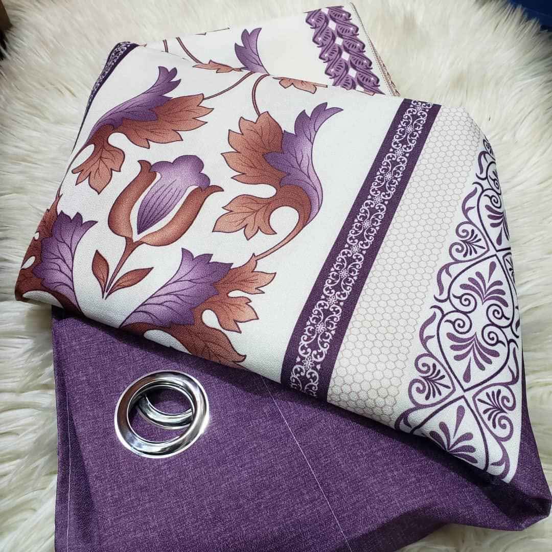 A picture of 3 pc curtains