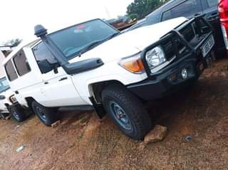 A picture of 2017 Toyota Land cruiser