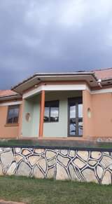 A picture of FULL HOUSES FROM 500.000 TO 1.500.000 0701627821