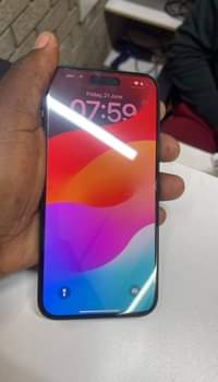 A picture of Iphone 15 Plus