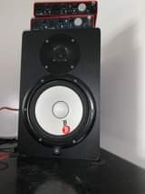A picture of FRESH YAMAHA HS8 USED LIKE NEW..FOR BIGGER BOYS PRODUCERS OOO..SERIOUS