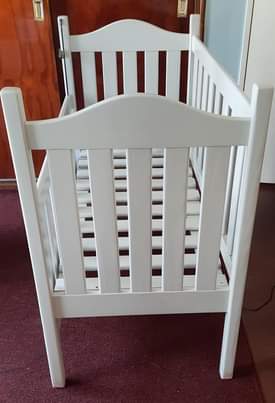 baby cot bed