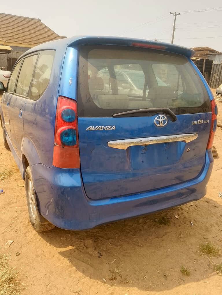 A picture of Money needed asap Toyota avanza 3rowa automatic transmission Engine and