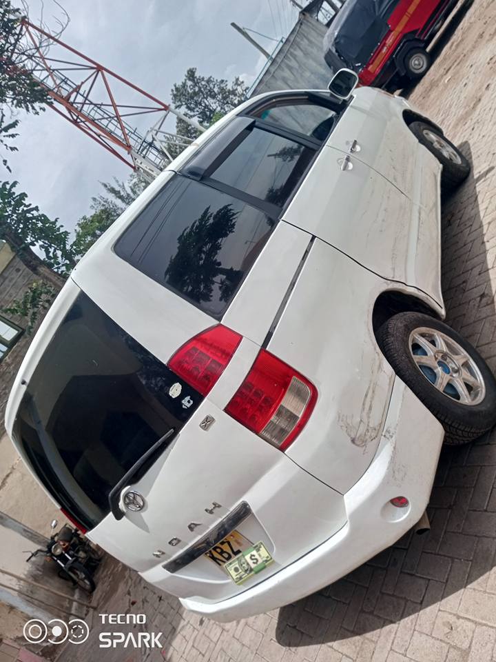 used toyota noah