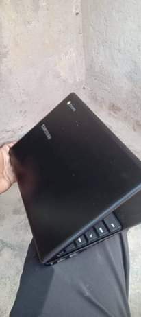 A picture of Samsung chromebook