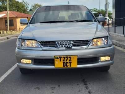 A picture of TOYOTA CARINA TI BEI MILIONI 7 8 MWENYEWE ANA SHIDA