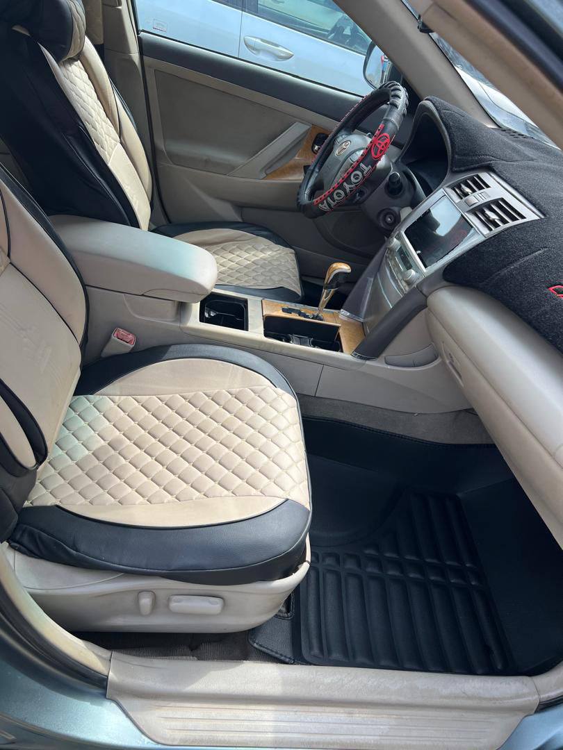 A picture of Toyota Camry 2008 XLE