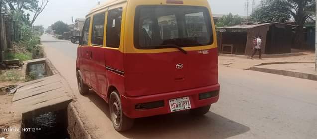 A picture of Mini bus