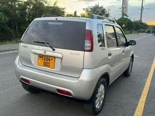 A picture of TOYOTA SWIFT TSH 6 900 000 