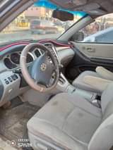 A picture of Toyota Highlander 2004 Model