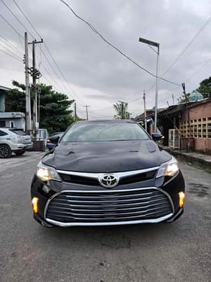 A picture of 2015 Toyota Avalon Limited w 2017 facelift Bought Brand New