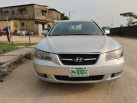 A picture of NEATLY USED 07 HYUNDAI SONATA EVERYTHING WORKING PERFECTLY
