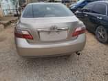 A picture of Extremely super sharp Toyota Camry 08 untempered Engine and Gear